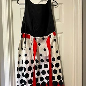 Barely worn Kim Rogers 2 toned dress polka dots size 20w